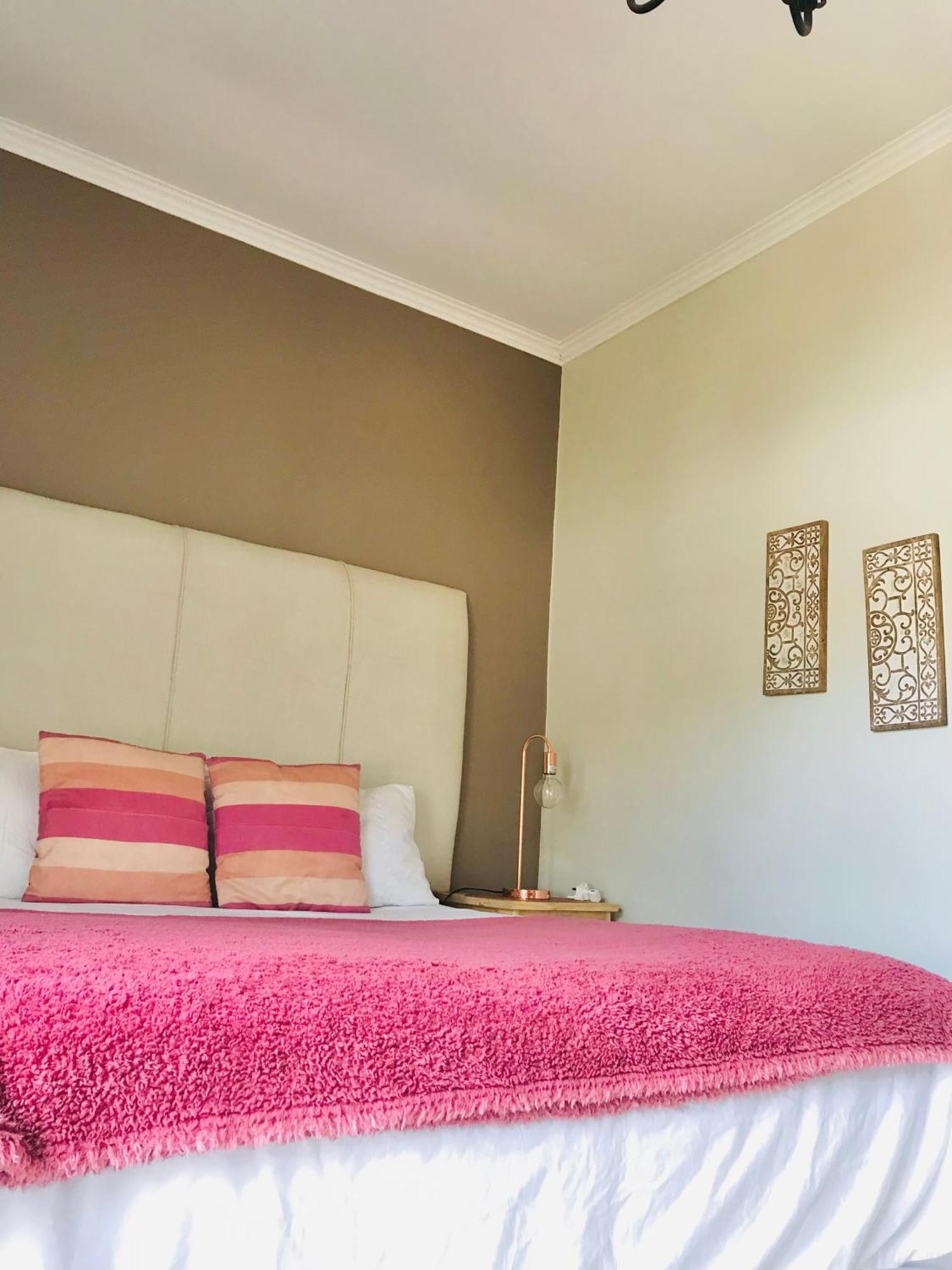 Travel North Guesthouse Tsumeb Rum bild